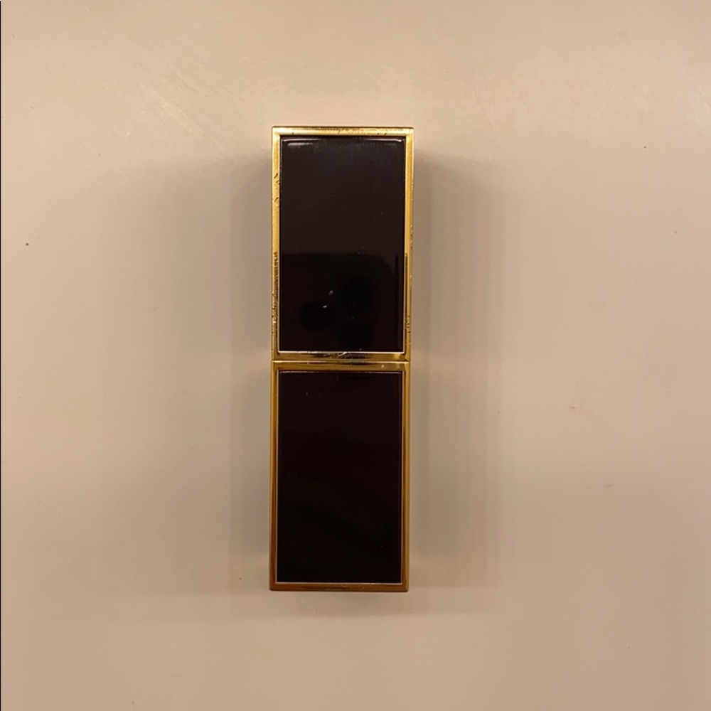 Tom Ford lip stick “09 true coral”